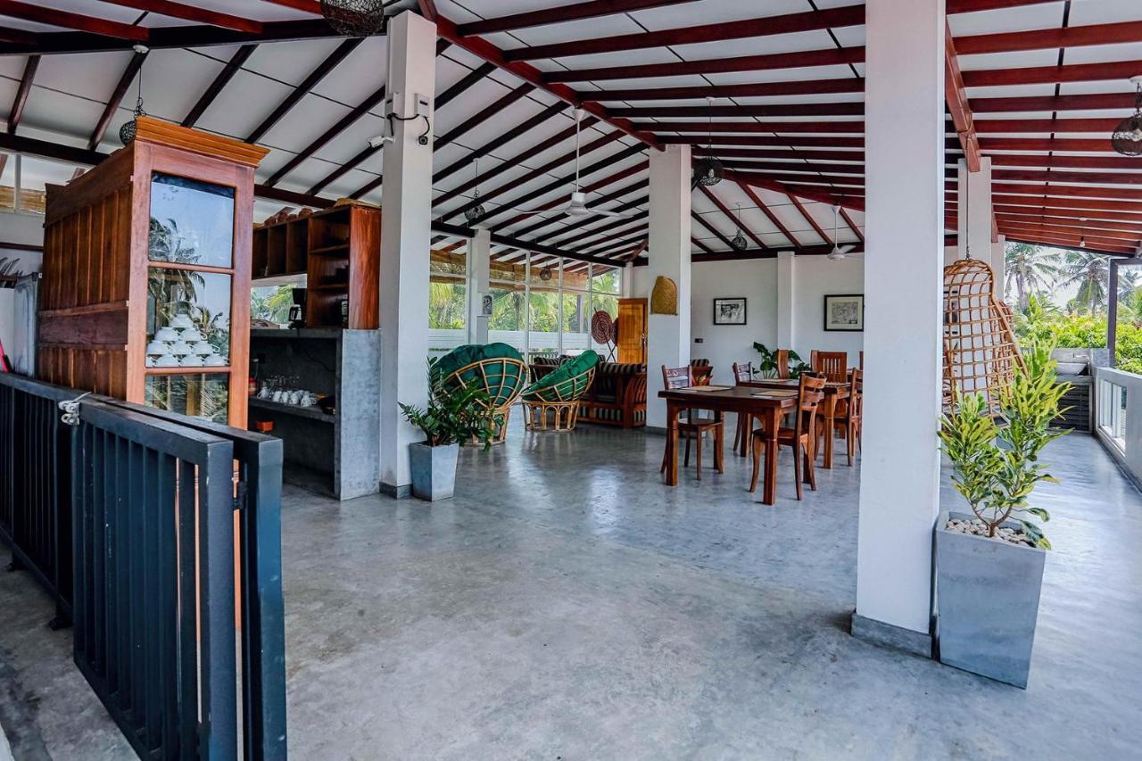 Beta'S Place Dikwella Luaran gambar