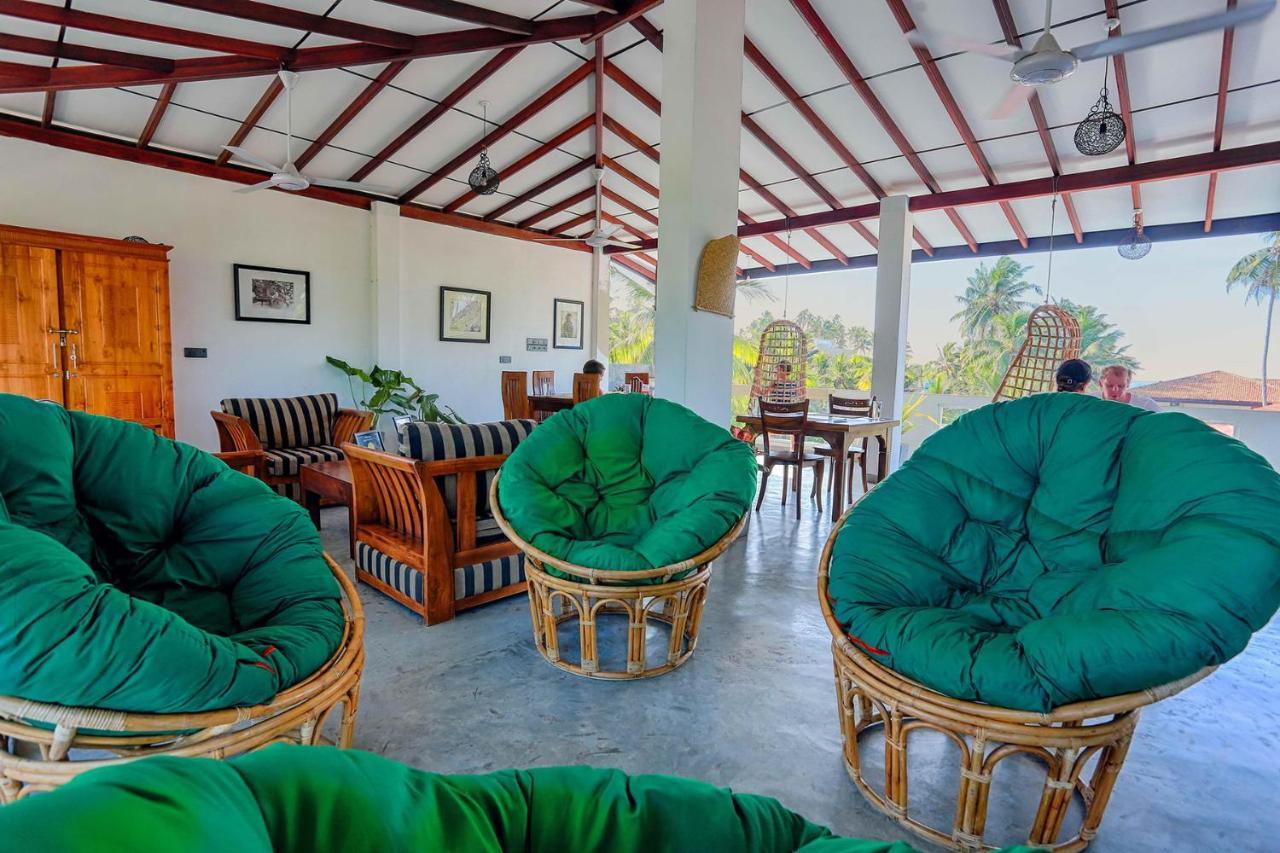 Beta'S Place Dikwella Luaran gambar