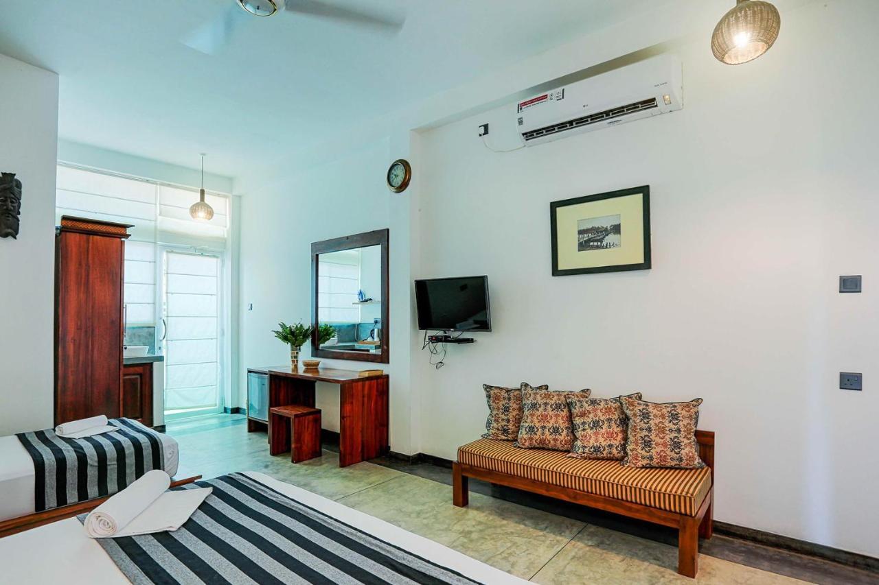 Beta'S Place Dikwella Luaran gambar