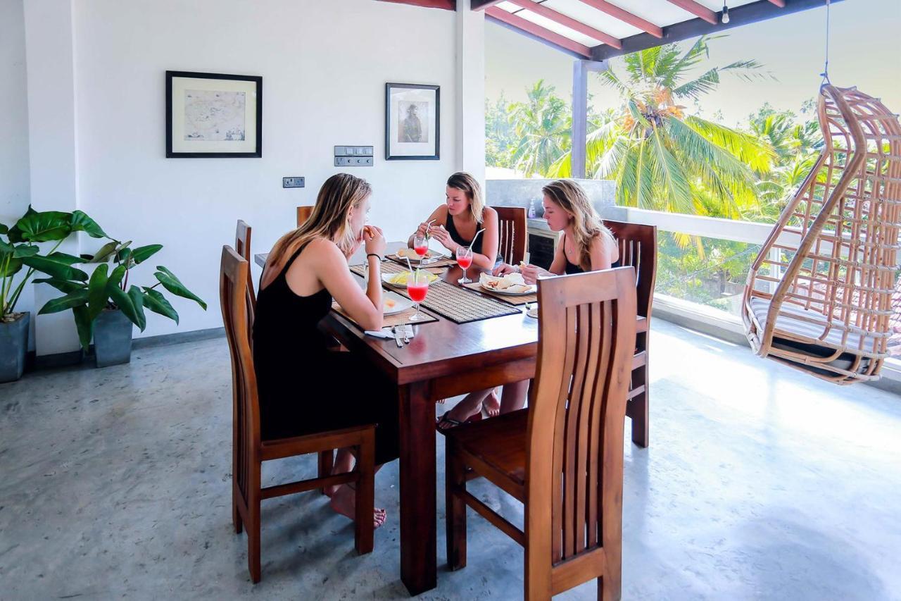 Beta'S Place Dikwella Luaran gambar